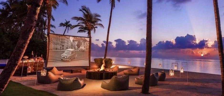 Beach Cinema ngoài trời trình chiếu những bộ phim “bom tấn” sống độ